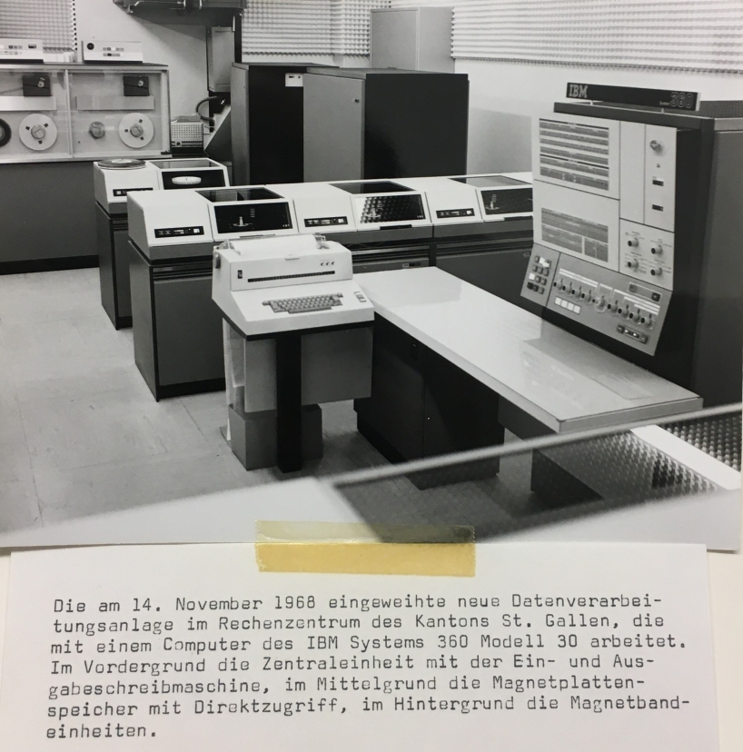 Das neu eröffnete Rechenzentrum des Kantons St.Gallen, 1968 (A 160/00059)