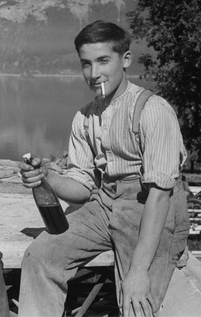 Jugendlicher Bauarbeiter am Walensee, 1938. Bildquelle: StASG W 263/021