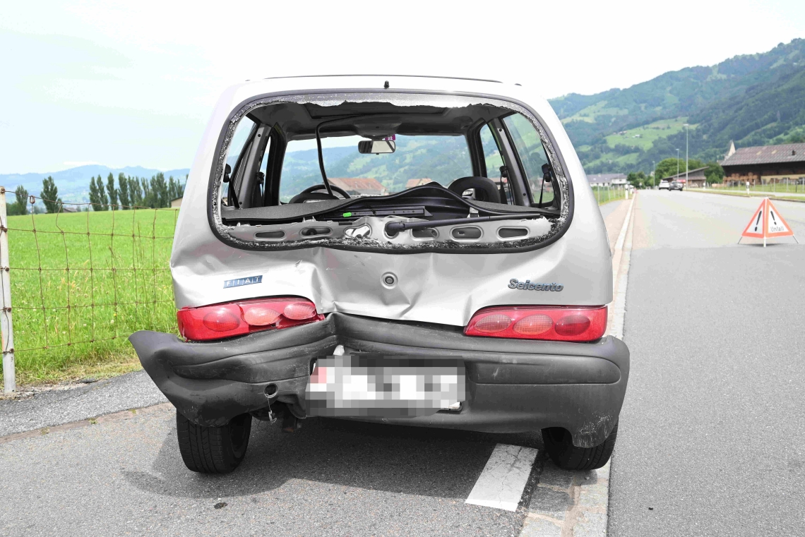 Sch&auml;nis Auffahrunfall