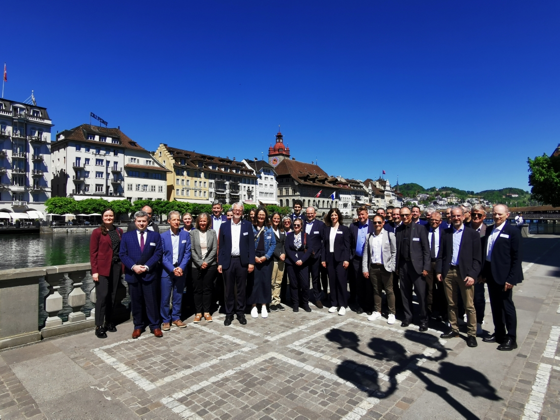 Bild RPK und Luzerner Delegation im Bild